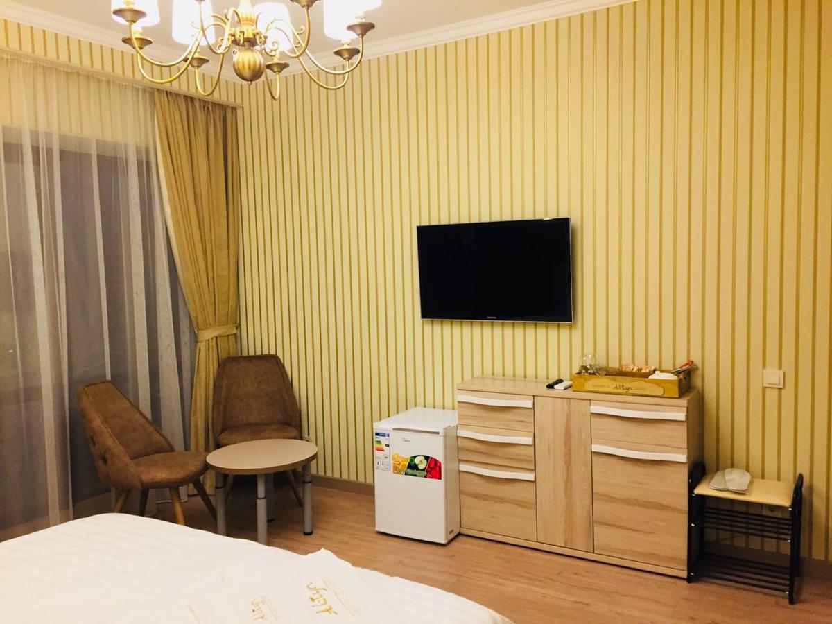 Aparthotel Altyn à Astana Extérieur photo